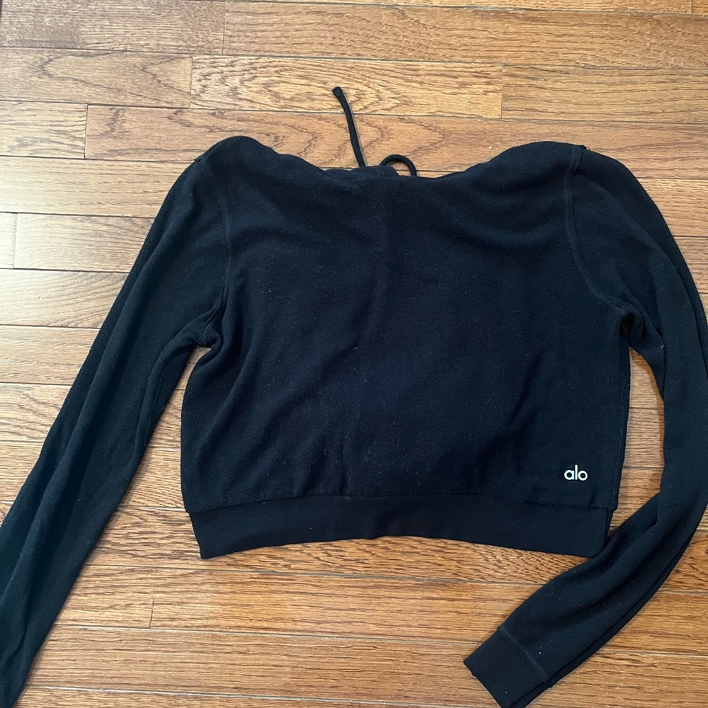 Black Alo Yoga cropped hoodie